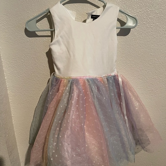 Girls dress size 6 - Picture 1 of 3